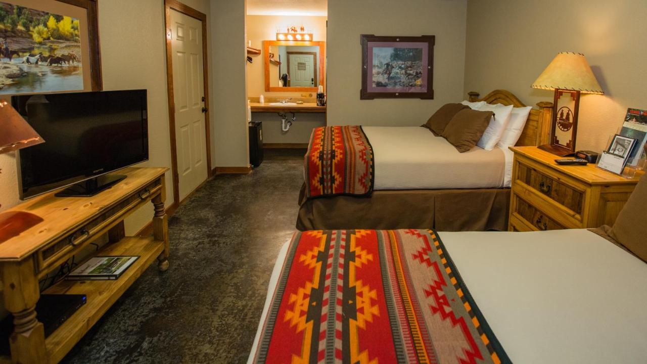 Nrs Event Center & Guest Ranch Hotel เดเคอเทอร์ ภายนอก รูปภาพ